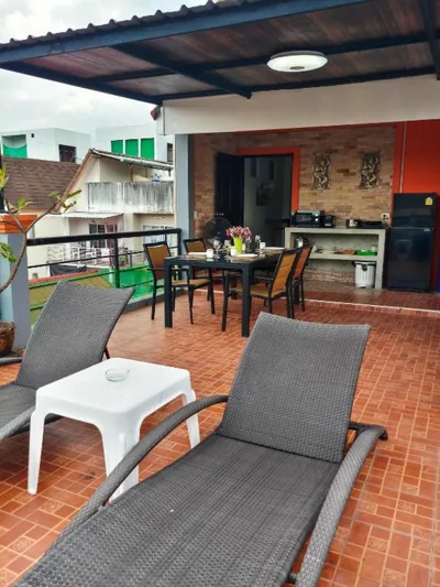 Habitación doble con terraza — Kata Lina guesthouse
